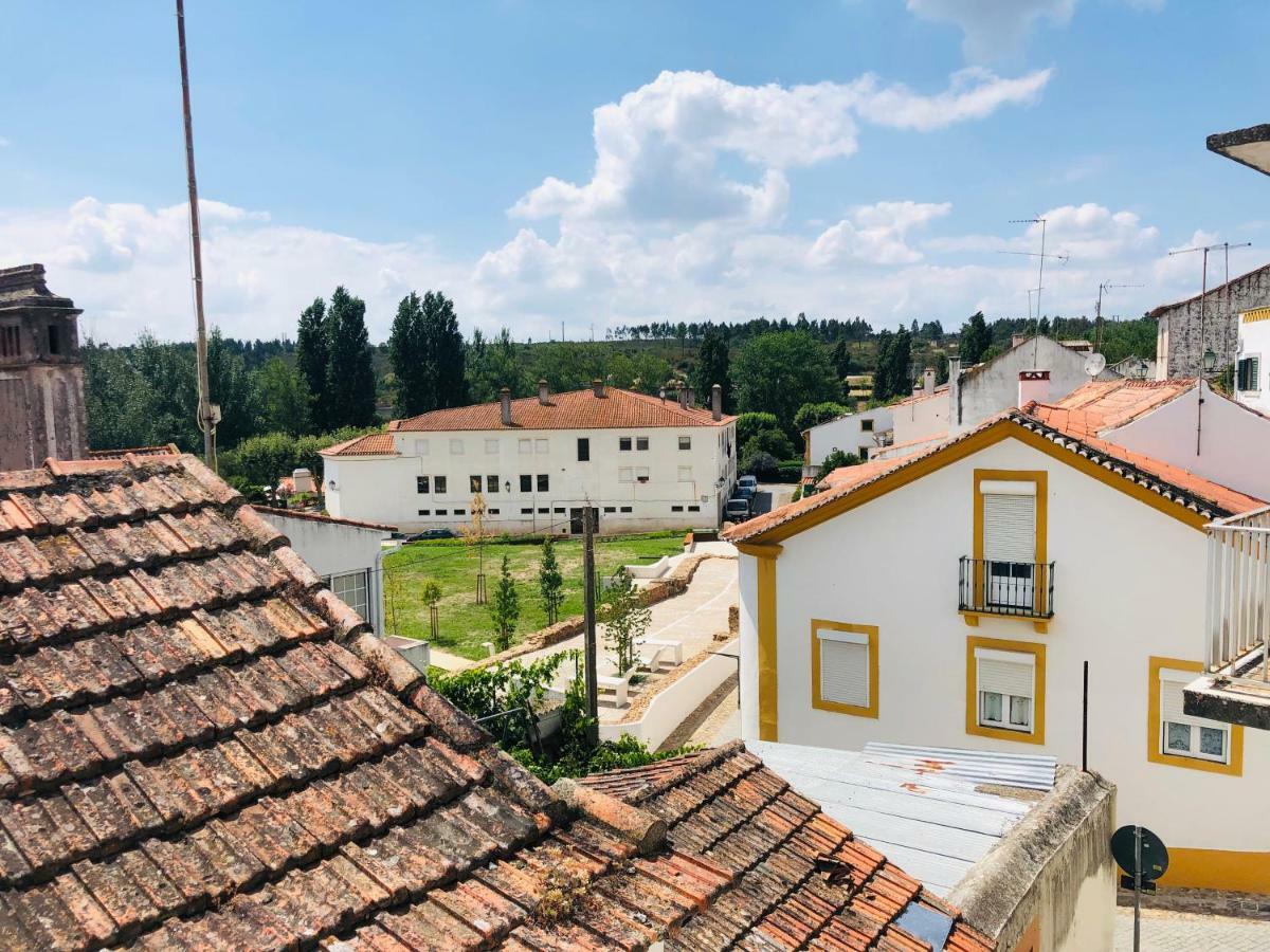 4U Alojamento - Casa de Monas Constância Exterior foto
